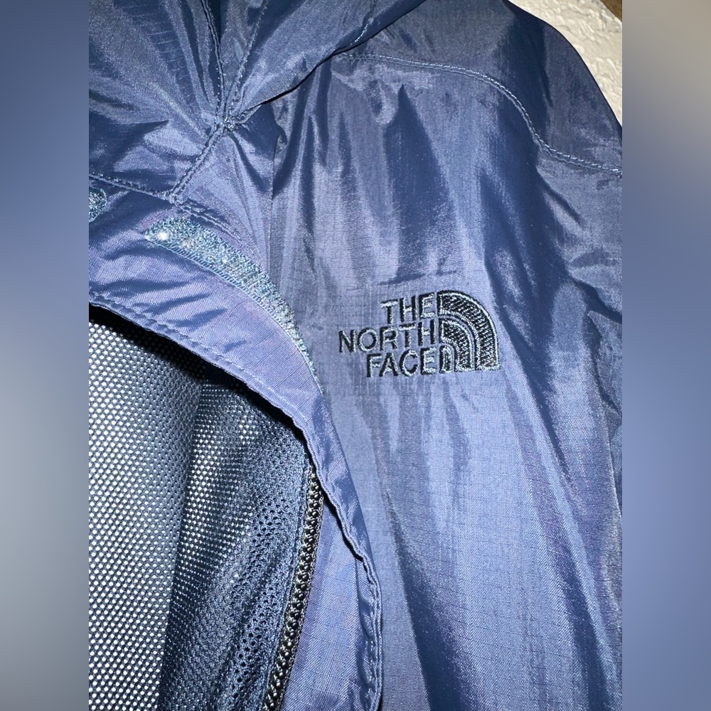 Women’s North Face Rain Jacket